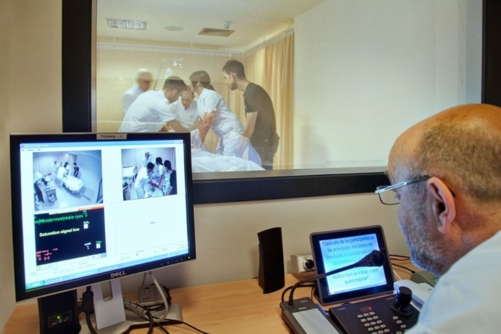 Simulación clínica y debriefing con vídeo en ViTAG